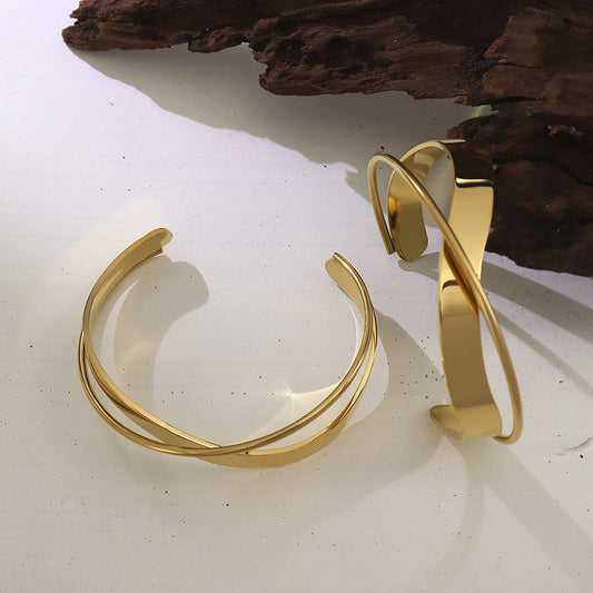 Temperamental Minority Cross Glossy Titanium Steel Plated 18K Bracelet