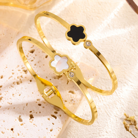 Five Leaf Flower Panther Titanium Steel Bracelet
